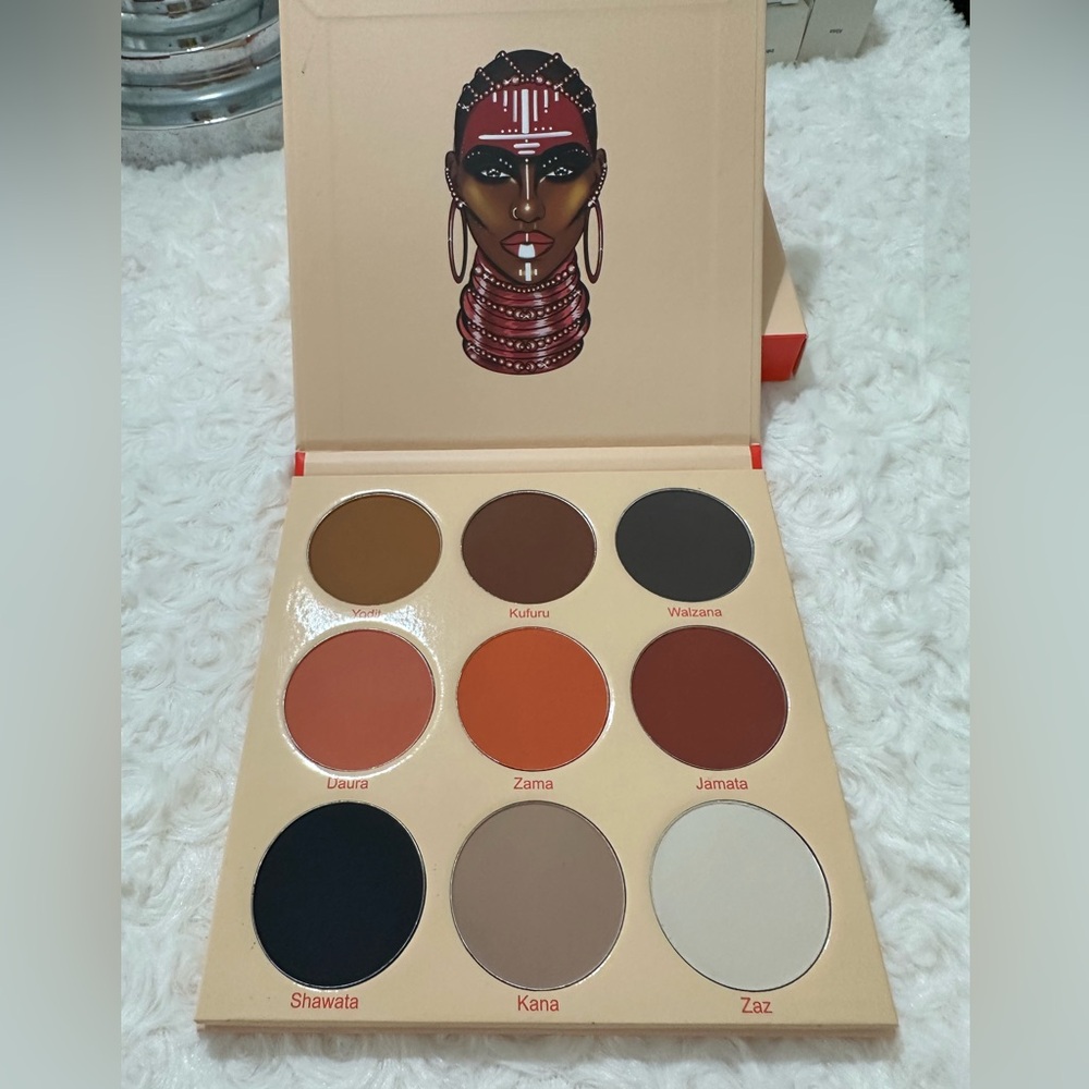 Juvia’s Place Eyeshadow Palette